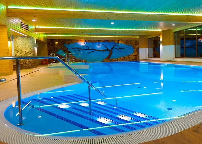 מלון Buczynski Medical & 4*